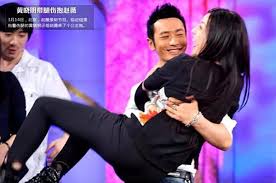 Sau này huỳnh hiểu minh vẫn khẳng định rằng: Huá»³nh Hiá»ƒu Minh CÆ°á»›i Angela Baby Vi Giá»'ng Triá»‡u Vy