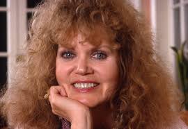 Actress buried at Edge Hill Cemetery in Charles Town