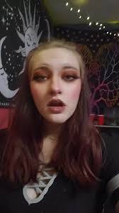 Jeanie Cunningham's Instagram, Twitter & Facebook