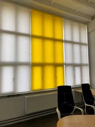 Entscheidend ist aber zumindest, was eine verdunkelung ihrer fenster bewirkt. Fenster Verdunkelung Auf Mass Vom Online Rolloshop