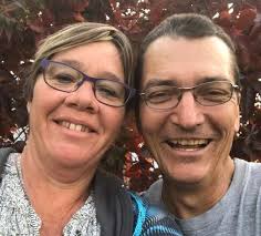 No one to swipe: Online dating isn't easy when you're in the 'middle of  nowhere'