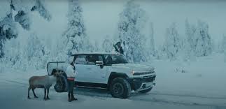 When you're on the highway, the new hummer will include what is the closest tech you'll get. Cadillac Lyriq Gmc Hummer Ev And Will Ferrell Star In Gm S Super Bowl Ad Carscoops Portal4cars