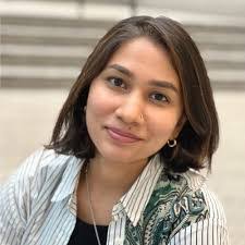 Kim Roush's Instagram, Twitter & Facebook