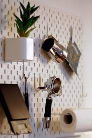 ikea skadis hack espresso barista lochwand kuchenwerkbank motta ecm rocket technika coffee bar home peg board coffee shop interior design
