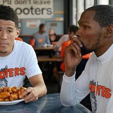 NBA star Kevin Love pays tribute to infamous breastaurant Hooters as chain  prepares bankruptcy filing