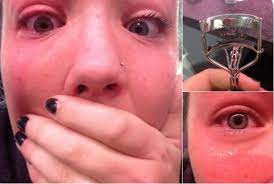 If you pinch your eyelashes and pull, you may go from long, curly lashes to an accidental lash trim. 15 Things That Will Make You Cringe If You Re A Girl