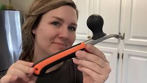 Amazon.com: Premium Ergonomic Carbide Scraper,2-1/2",Scraper Tool for  Removing Varnish, Paint, Glue, Resin, Dry Glaze, Stains, Putty, Scratch :  Tools & Home Improvement