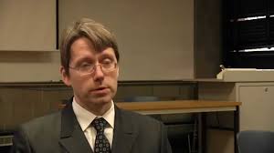 RIT Expert: Clyde Hull, associate professor of management