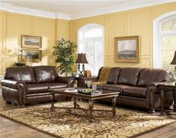 The unique wall color enlivens the traditional furnishings of a living room. Ilrpcbf50 Inspiring Living Room Paint Colors Brown Furniture Finest Collection Hausratversicherungkosten Info