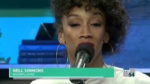 Nell Simmons Performs