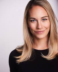 Here's a little Keeley to BRIGHTen your day 😎⁠ ⁠ || Keeley Bright ||  @keeley_bright || Hair & Makeup: traytay_makeup ⁠ #actressheadshot  #headshotsession #naturalheadshots #headshotsla #laheadshot  #laheadshotphotographer #girlnextdoor #studioportraits ...