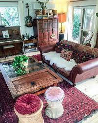 The Main Characteristic Of The Bohemian Style House Decor Is That It Has A Touch Of Feminine And Relaxation In Home Decor Bohemian Style House Boho Style Decor