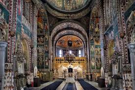Kathedraal in roemenië (nl) catedrala sfinţii petru şi pavel din constanţa, catedrala, catedrala. Catedrala Din ConstanÈ›a È™i PoveÈ™tile Ei Picturile Au Fost RefÄƒcute DupÄƒ Ce Un Artist È™i A Pictat Iubita Ca Fiind MuceniÈ›Äƒ Descopera Dobrogea