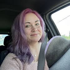 Heather Blow's Instagram, Twitter & Facebook