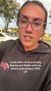 you could honestly spend hours in here #barnesandnoble #barnesandnobleshaul  #closingbarnesandnoble #booktok #tampa #tampaflorida #florida