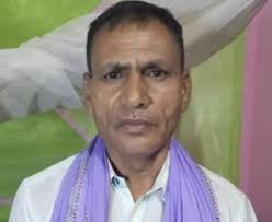 सिरहाको कल्याणपुर नगरपालिका-८ अरङमा दलित परिवारको घर तोडफोड गरेको घटनामा  वडाध्यक्षलाई प्रहरीले थुनछेकका लागि अदालतमा पेस गरेको छ ...