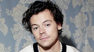 10, harry styles avoided a one direction question by taking a bit. Harry Styles Latest News Features And Quizzes Popbuzz
