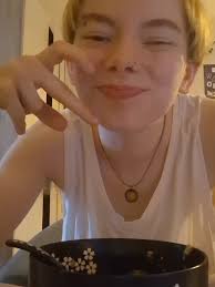 Maex Leo🏳️‍⚧️ (@maexo_xo)