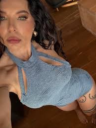 Robin Kimble's Instagram, Twitter & Facebook