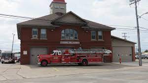Sault Ste Marie Michigan One Of The Oldest Continuously Operating Stations In The Us House Fire Fire Apparatus Fire Trucks