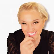 Tracy Pearson's Instagram, Twitter & Facebook