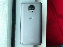 The moto g5s plus runs on android 7.1.1 (nougat) with android security patch for june 1, 2017 which is stock with added moto features such as moto app. Lima Faktor Kenapa Moto G5s Plus Terbaik Pada Kelasnya Amanz