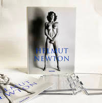 It broke records for weight, dimensions, and resale price. Sumo By Helmut Newton Biblio Com