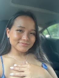 Angelina Griggs's Instagram, Twitter & Facebook