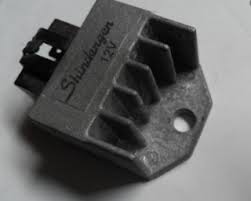 Tanda coil magnet dan rectifier rosak/ lampu malap. Asas Elektrik Motosikal Untuk Mekanik Baru Cakap Pomen Motor