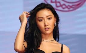 Listen to hwa sa on spotify. Mamamoo S Hwasa Jumps Into Tv Home Shopping Biz