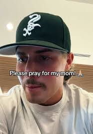 Gavin Winters's Instagram, Twitter & Facebook