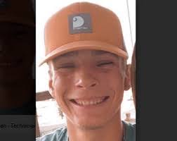 Sean Gambrell's Instagram, Twitter & Facebook