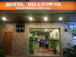 Hai effettuato la seguente selezione nella mappa maps.me e nella banca dati delle posizioni: Hotel Hilltowne Home Facebook