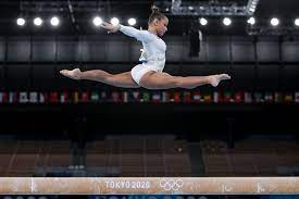 Flávia saraiva não conseguiu fechar a participação da ginástica brasileira nos jogos olímpicos de tóquio com mais uma medalha. Flavia Saraiva Se Machuca Mas Consegue Final Na Trave Olimpiadas Ge