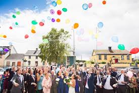 Geschenkaktionen Und Hochzeitsspiele Die Mal Nicht Nerven Hochzeit Spiele Hochzeitsspiele Und Ballons Hochzeit