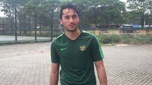 Pasukan juku eja mendatangkan penyerang naturalisasi ezra walian dari klub eerste divisie (divisi ii) liga belanda, almere city, sabtu (7/9/2019). Rumor Transfer Ezra Walian Didekati Persib Bandung Usai Tinggalkan Psm Makassar Kumparan Com