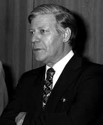 Es war ein fehler so viele ausländer ins land zu holen. Helmut Schmidt Biografie Who S Who