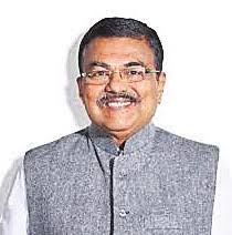 Page_1_Front_Late_Front 09.qxd