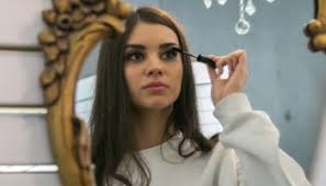 Brow and Lash Co Salon Owners Create Lash Growth Product