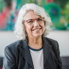 Shelly Bridge's Instagram, Twitter & Facebook