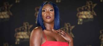 Aya Nakamura Ambiance Le Celebre Chanteur Anglais Sam Smith Mce Tv