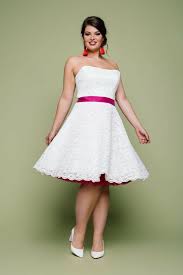 Rote brautkleider im meerjungfraustil sind sehr körperbetont und erst ab dem knie ausgestellt. Brautkleider Grosse Grossen Erlebe Kussdiebraut Plus Size Brautmode