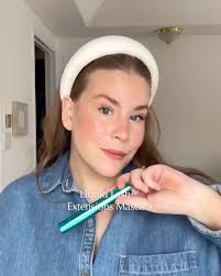 Why we 🧡 Daily Defender™ Mineral Sunscreen: ☀️ Broad Spectrum 100% mineral  SPF 50 ☀️ 4 Flexible, blendable shades ☀️ Barrier Power Boost™ Technology  keeps skin looking brighter, radiant, and healthier ☀️ Provides 24-hour  hydration bit.ly/4jBd4IC