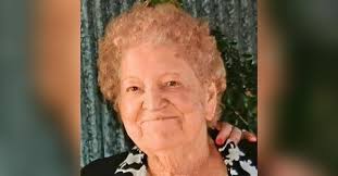 Amanda Lou Holmes Moore Obituary