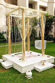 The Traditional Poruwa Was Decorated With Jasmine Flowers At Ayanthi And Asela S Outdoor Outdoor Wedding Decorations Traditional Wedding Decor Outdoor Wedding