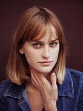 Leah Mcpherson's Instagram, Twitter & Facebook