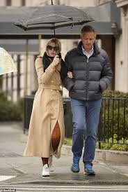Woman kitty spencer, whose aunt was diana, princess of wales, married a trend mogul in a ceremony in italy. Lady Kitty Spencer Nails Casual Chic As She Attends Centrepoint Event In London Readsector