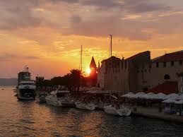 The 'schengen area' comprises of a group of european countries that do not have any restrictions for through the schengen agreement, these countries have abolished all types of border controls. Kroatiaperler Fra 15 Juli Vil Det Bli Mulig A Reise Til Land I Eos Schengen Med Stabilt Lave Smittetall Uten A Matte Vaere I Karantene Ved Hjemkomst 10 Juli Vil Det Komme Oversikt Over