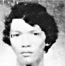 Antonio Obando Chan: estudiante de noveno año del Liceo José Martí,  portero, basquetbolista y karateca, quien el 13 de setiembre de 1975 salvó  a tres niños durante un terrible accidente en el