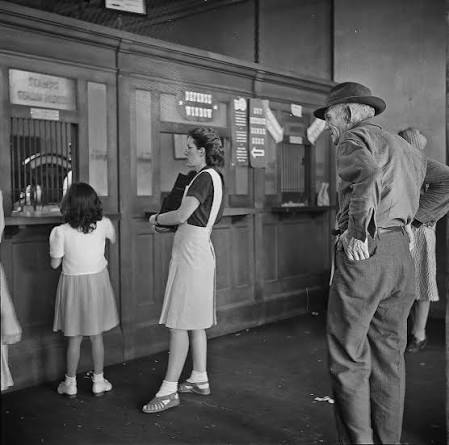 Traces of Texas | A scene at the post office in San Augustine, Texas, 1943.  Spectacular. I can almost "see" the stories. The elderly man is a farmer  who has... | Instagram